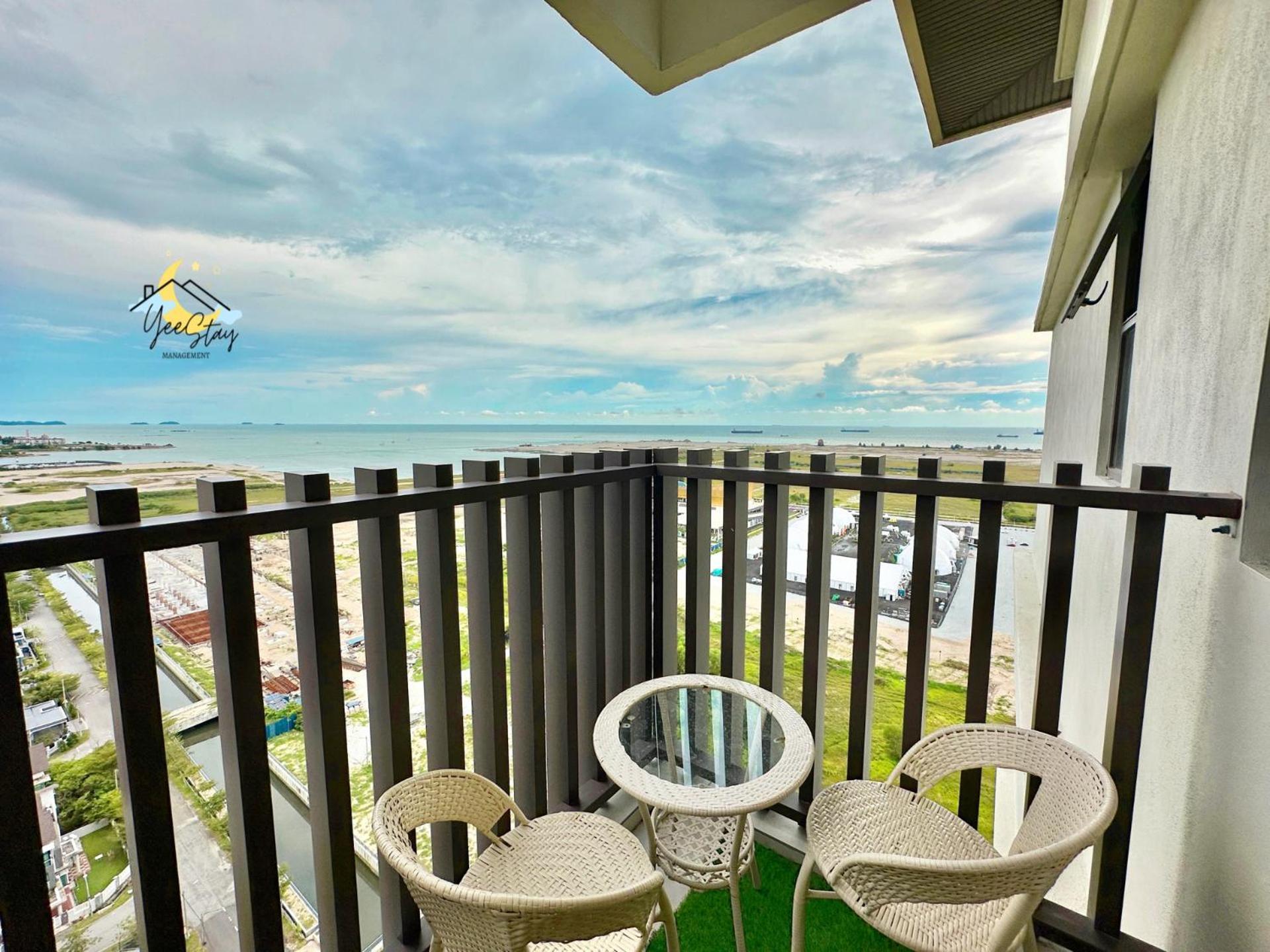 Seaview Poolview Cityview Baliresidence Video Game 5Minjonker Malacca Extérieur photo