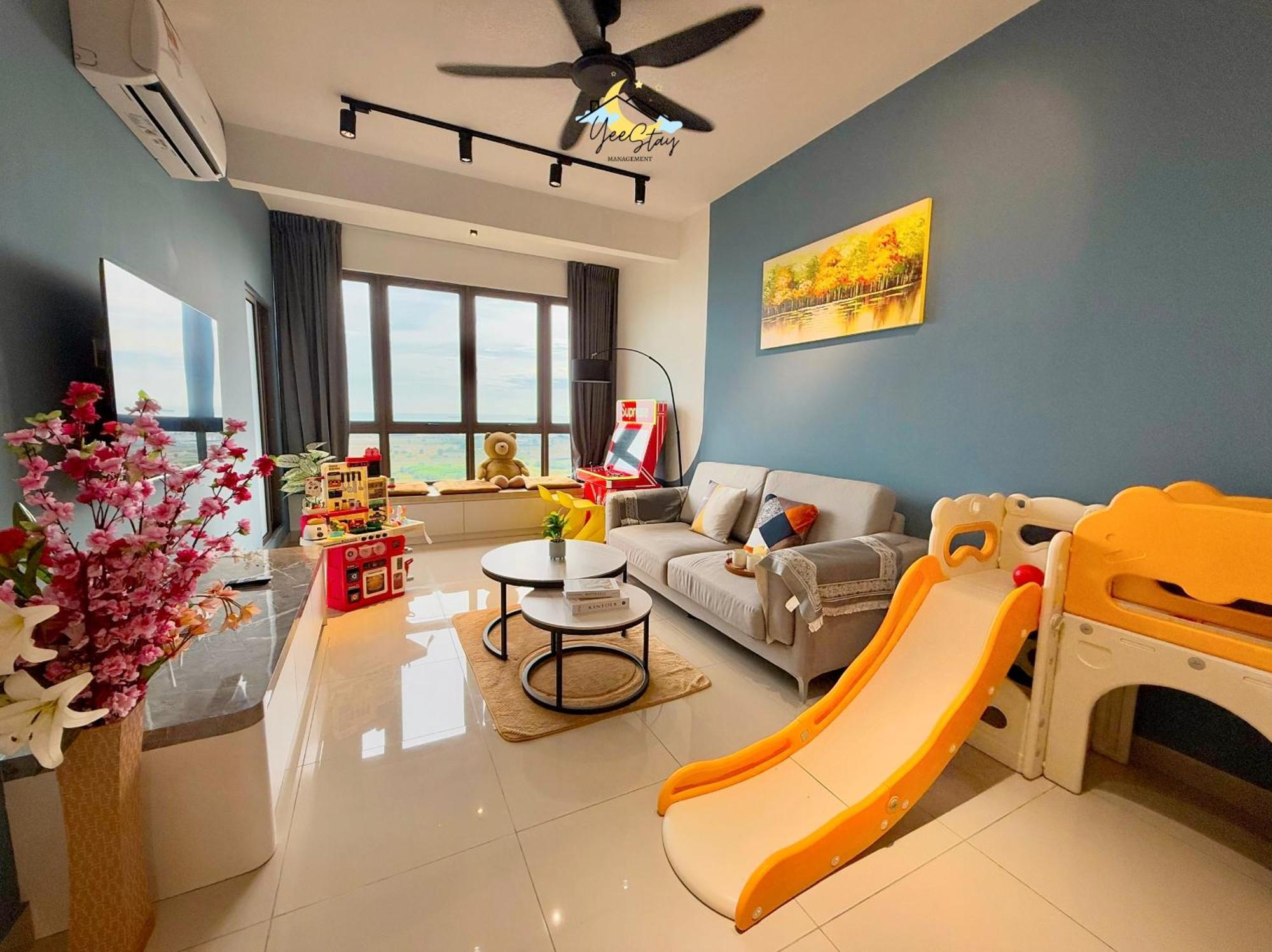 Seaview Poolview Cityview Baliresidence Video Game 5Minjonker Malacca Extérieur photo